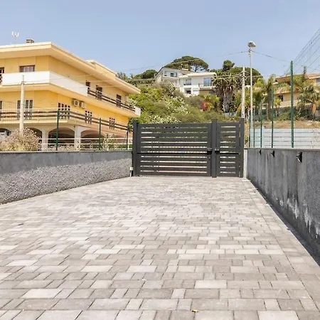 Panoramic Private Parking Elegant آتْشّي كاستيلّو